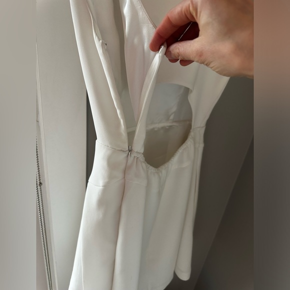 White guess dress with pockets - Picture 5 of 6